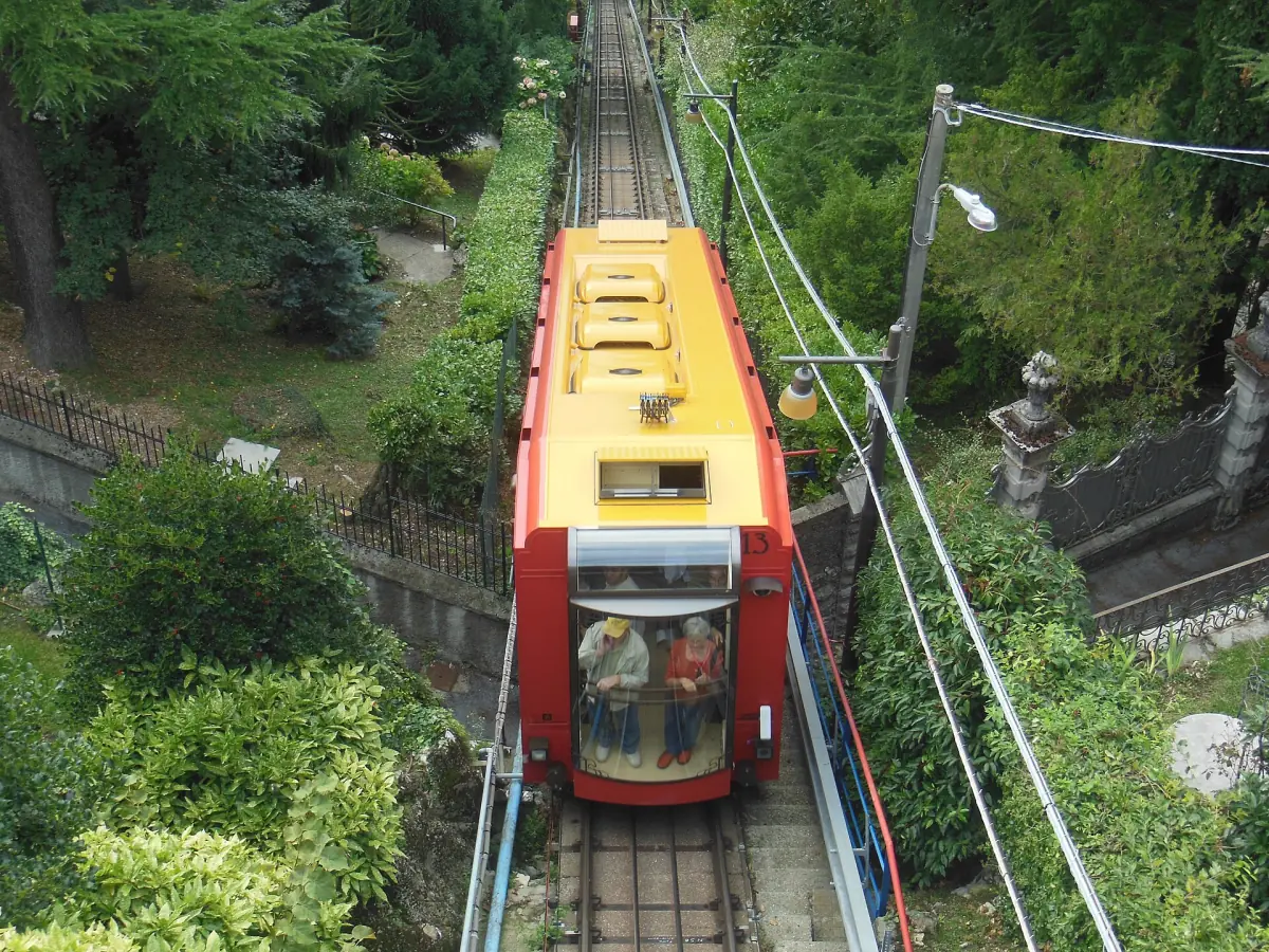 The Como–Brunate funicular